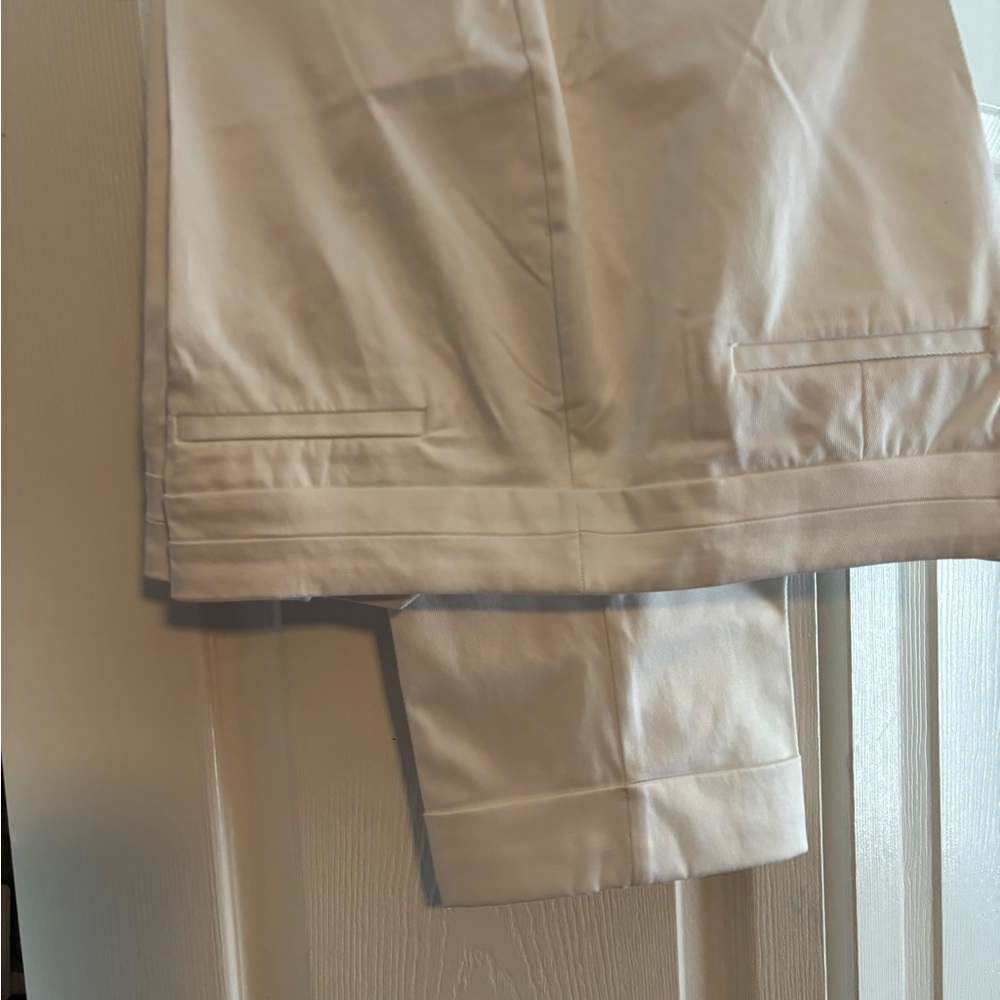 New York & Company White Ankle Cropped Pants